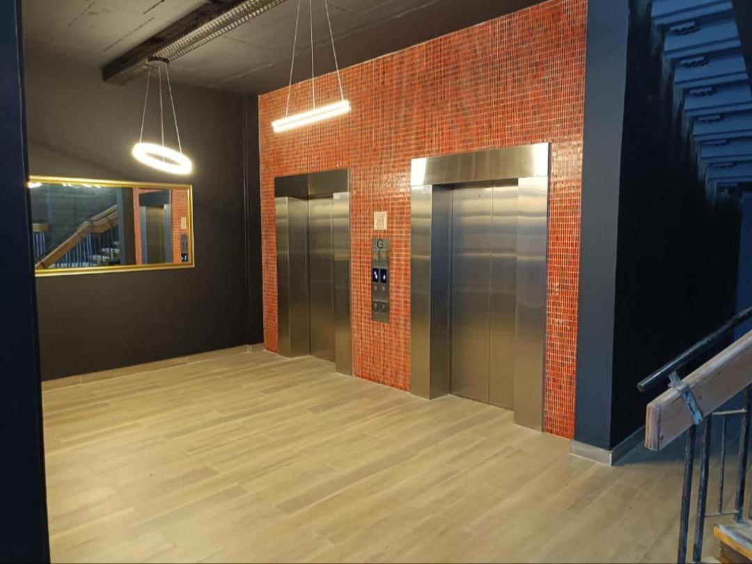 New Boston Apartment *
